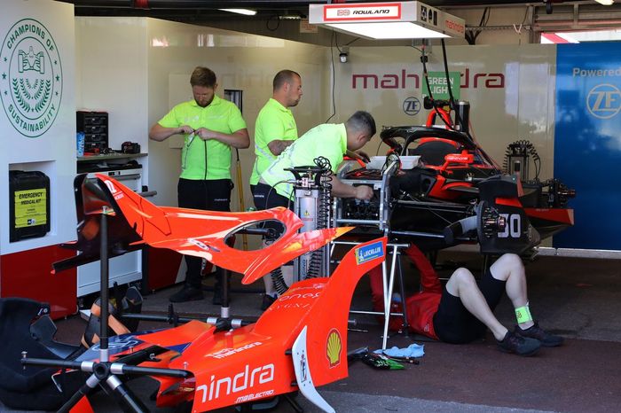 Garaje de Oliver Rowland, Mahindra Racing, Mahindra M7Electro