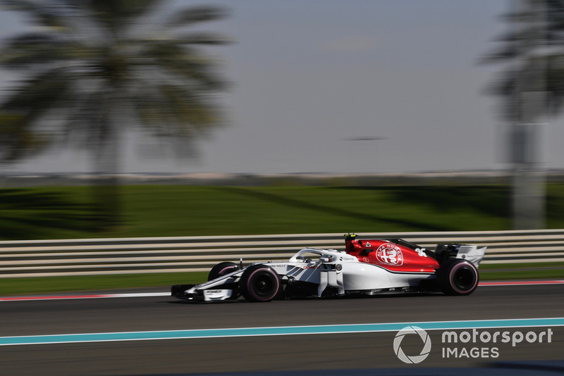 21. Antonio Giovinazzi, Sauber C37