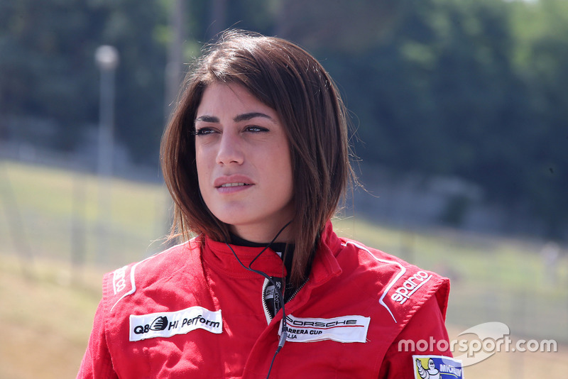 Vicky Piria (24)