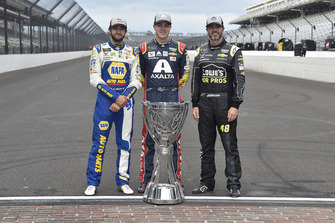 Chase Elliott, Hendrick Motorsports, Chevrolet Camaro NAPA Auto Parts Jimmie Johnson, Hendrick Motorsports, Chevrolet Camaro Lowe's for Pros Alex Bowman, Hendrick Motorsports, Chevrolet Camaro Axalta