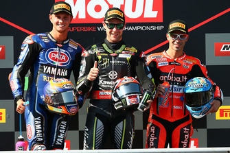 Podio: il vincitore della gara Jonathan Rea, Kawasaki Racing, il secondo classificato Michael van der Mark, Pata Yamaha, il terzo classificato Marco Melandri, Aruba.it Racing-Ducati SBK Team