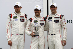 Les troisièmes en GTLM : #912 Porsche Team North America Porsche 911 RSR : Michael Christensen, Earl Bamber, Frédéric Makowiecki