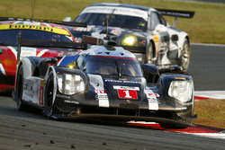 #1 Porsche Team Porsche 919 Hybrid: Тімо Бернард, Марк Веббер, Брендон Хартлі
