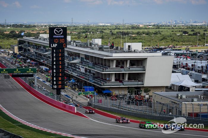 #36 Signatech Alpine A460: Gustavo Menezes, Nicolas Lapierre, Stéphane Richelmi