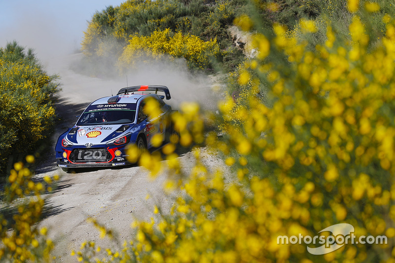 Тьєррі Ньовілль, Ніколя Жільсуль, Hyundai i20 WRC, Hyundai Motorsport