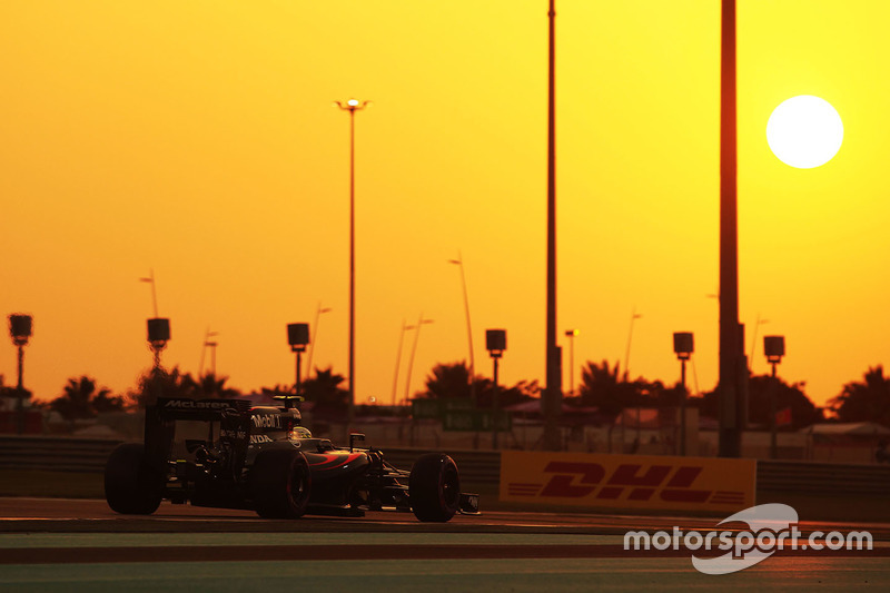 Jenson Button, McLaren MP4-31