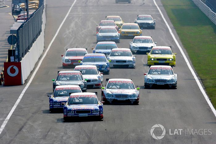 Start action, Mattias Ekstrom, Abt Sportsline Audi A4 leads