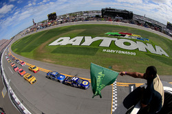 Départ : Chase Elliott, Hendrick Motorsports Chevrolet mène