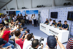 Jean-Paul Driot, Alain Prost, Sébastien Buemi, Nicolas Prost, Renault