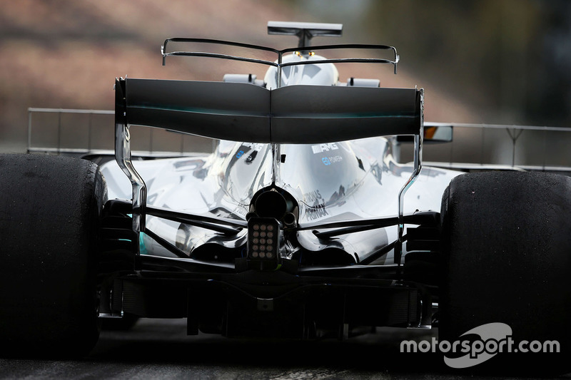 Lewis Hamilton, Mercedes AMG F1 W08, detalle del T-wing