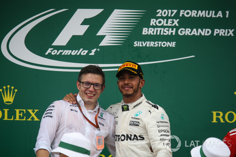 Peter Bonnington, Mercedes AMG F1 Race Engineer and Lewis Hamilton, Mercedes AMG F1 on the podium