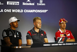 Льюіс Хемілтон, Mercedes AMG F1, Кевін Магнуссен, Haas F1 Team, Себастьян Феттель, Ferrari