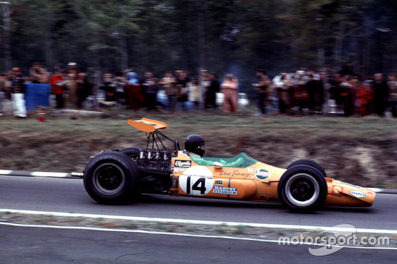 Dan Gurney, McLaren M7A