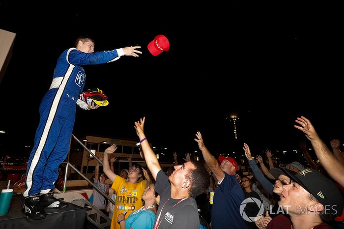 Ganador de la carrera Josef Newgarden, Team Penske Chevrolet