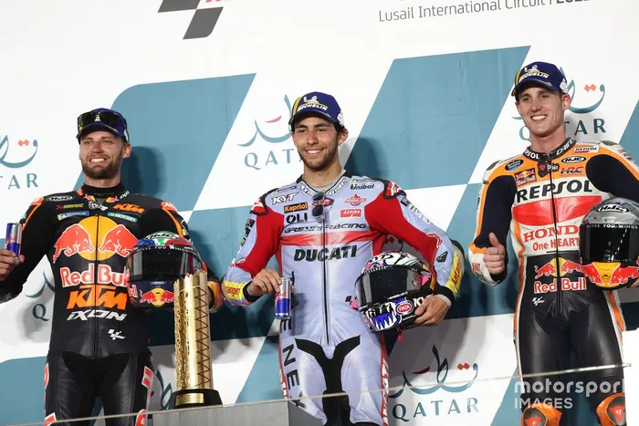 Podio: Ganador de la carrera Enea Bastianini, Gresini Racing, segundo Brad Binder, Red Bull KTM Factory Racing, tercero Pol Espargaro, Repsol Honda Team