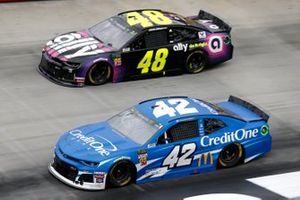 Kyle Larson, Chip Ganassi Racing, Chevrolet Camaro Credit One Bank Jimmie Johnson, Hendrick Motorsports, Chevrolet Camaro Ally