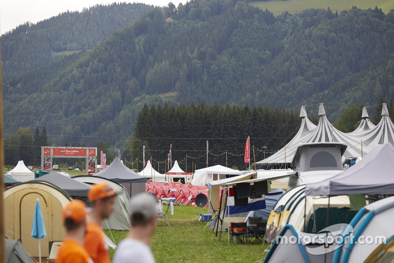 Sfeerimpressie Grand Prix van Oostenrijk en Fan Village