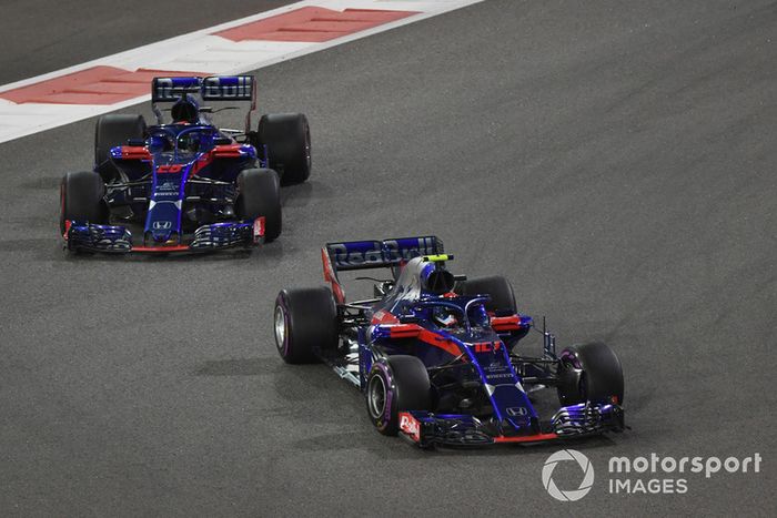 Pierre Gasly, Toro Rosso STR13 y Brendon Hartley, Toro Rosso STR13 