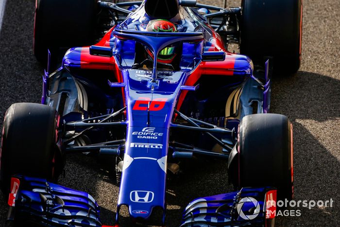 16: Brendon Hartley, Toro Rosso STR13, 1'37.994