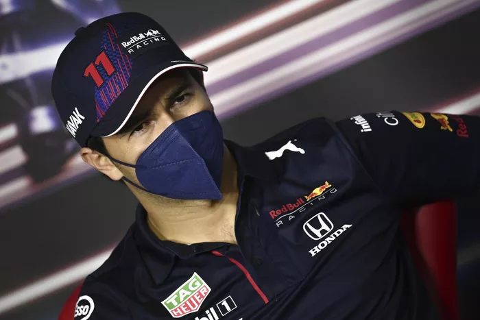 Sergio Pérez, Red Bull Racing en la conferencia de prensa