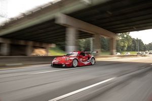 La decoración del Porsche 911 RSR, dedicada a Coca-Cola