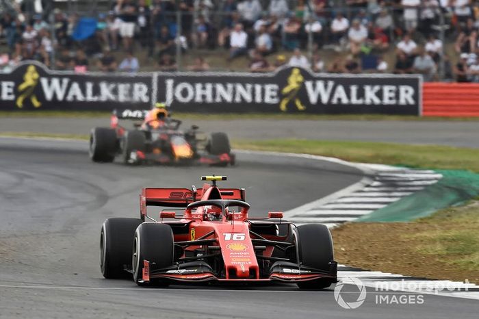 Charles Leclerc, Ferrari SF90, Pierre Gasly, Red Bull Racing RB15