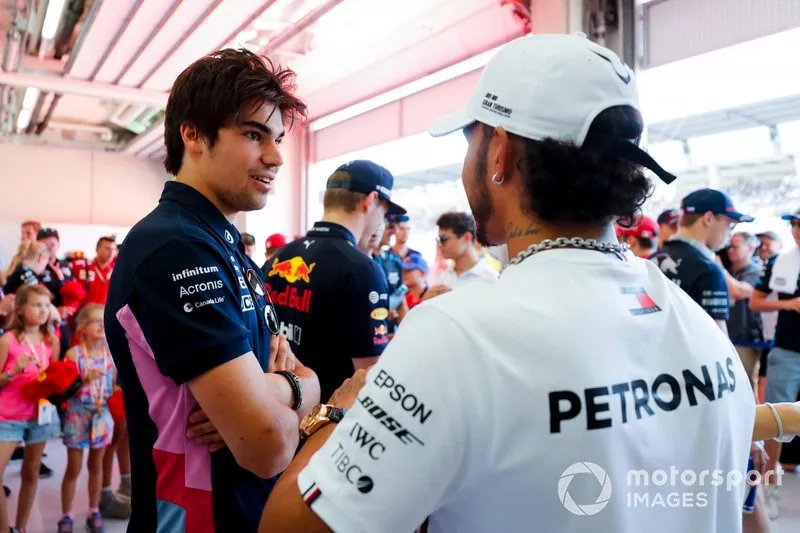 Lance Stroll, Racing Point, y Lewis Hamilton, Mercedes AMG F1
