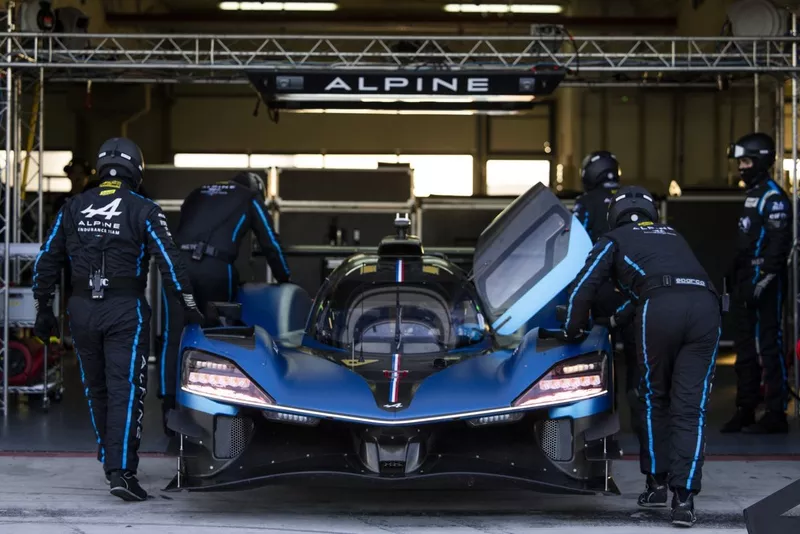Alpine A424