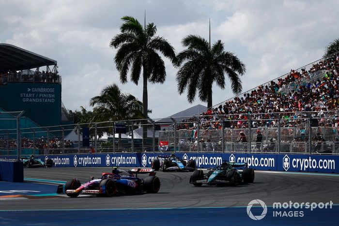 Yuki Tsunoda, RB F1 Team VCARB 01 Lance Stroll, Aston Martin AMR24 