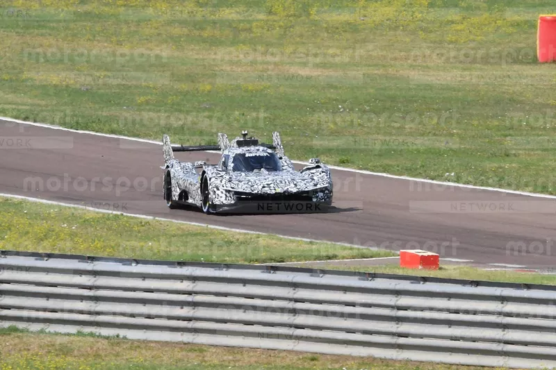 Ferrari LMH  
