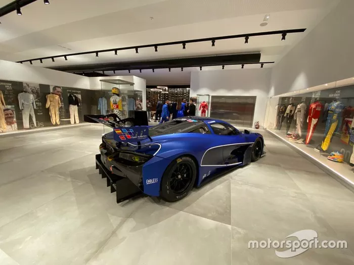 Presentación McLaren Barcelona exposición  