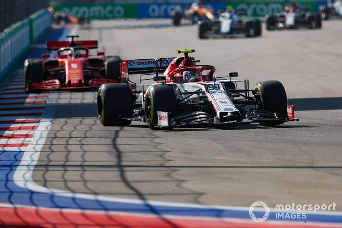 Antonio Giovinazzi, Alfa Romeo Racing C39, Sebastian Vettel, Ferrari SF1000