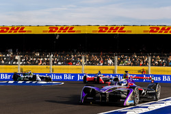 Sam Bird, DS Virgin Racing, Felix Rosenqvist, Mahindra Racing, andLucas di Grassi, Audi Sport ABT Sc