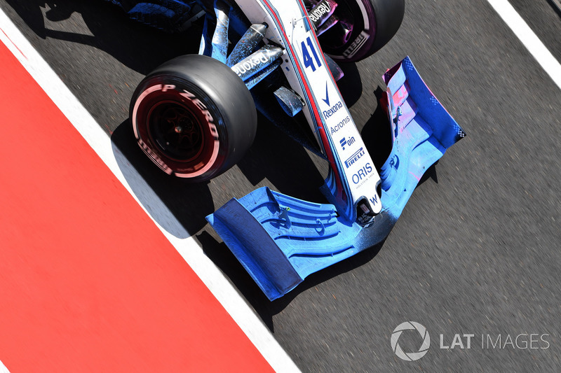 Williams FW41 front wng with aero paint