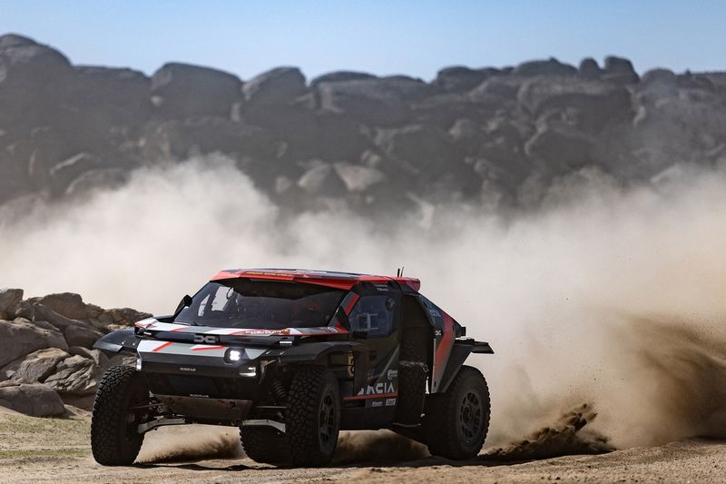 #212 I Dacia Sandriders Dacia: Cristina Gutierrez, Pablo Moreno Huete