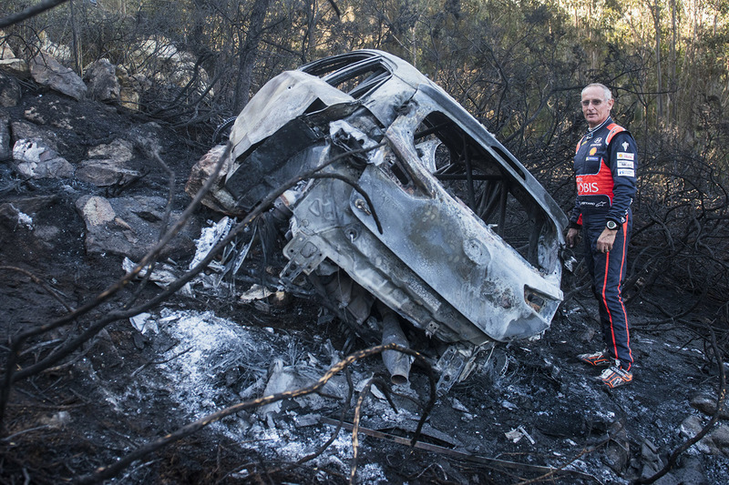 The burnt remains of the car of Hayden Paddon, John Kennard, Hyundai i20 WRC, Hyundai Motorsport