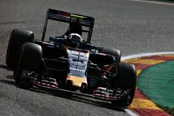 Carlos Sainz Jr., Scuderia Toro Rosso STR11