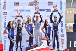 Podium: ganador, Felix Rosenqvist, Belardi Auto Racing, segundo, André Negrao, Schmidt Peterson Moto