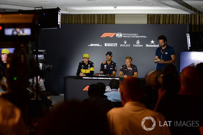 Nico Hulkenberg, Renault Sport F1 Team, Daniel Ricciardo, Red Bull Racing and Kevin Magnussen, Haas F1 in the Press Conference