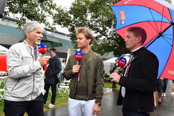 Damon Hill, Sky TV, Nico Rosberg, ambassadeur de Mercedes et Simon Lazenby, Sky TV