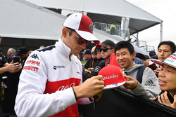 Charles Leclerc, Sauber signs autographs for the fans