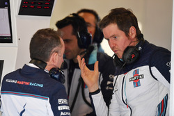 Paddy Lowe, Williams Shareholder and Technical Director and Rob Smedley, Williams Head of Vehicle Pe