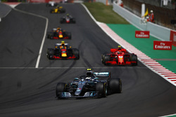 Valtteri Bottas, Mercedes AMG F1 W09, Kimi Raikkonen, Ferrari SF71H, Max Verstappen, Red Bull Racing RB14, Daniel Ricciardo, Red Bull Racing RB14
