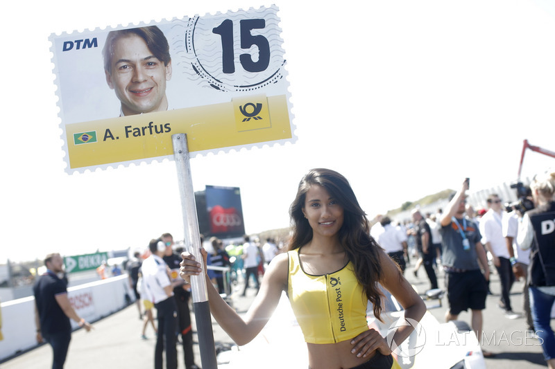 La grid girl di Augusto Farfus, BMW Team RMG