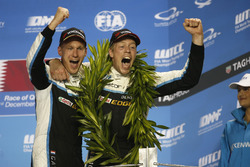 Podio: Nicky Catsburg, Polestar Cyan Racing, Volvo S60 Polestar TC1 e Thed Björk, Polestar Cyan Racing, Volvo S60 Polestar TC1