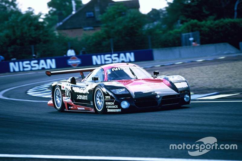 #23 Nissan R390 GT1, Nissan Motorsport, Kazuyoshi Hoshino, Érik Comas, Masahiko Kageyama
