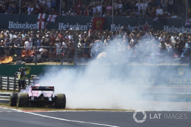 Sergio Perez, Force India VJM11, va in testacoda alla partenza