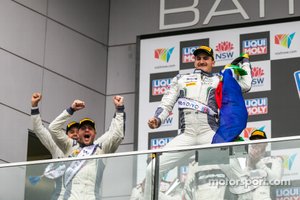 Podio: ganadores #7 Bentley Team M-Sport Bentley Continental GT3: Jules Gounon, Maxime Soulet, Jordan Pepper
