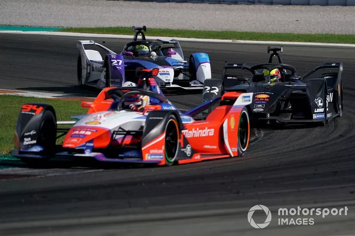 Pascal Wehrlein, Mahindra Racing, M6Electro, Oliver Rowland, Nissan e.Dams, Nissan IMO2, Alexander Sims, BMW I Andretti Motorsports, BMW iFE.20 
