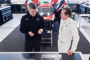 Sebastian Vettel prueba el Porsche 963
